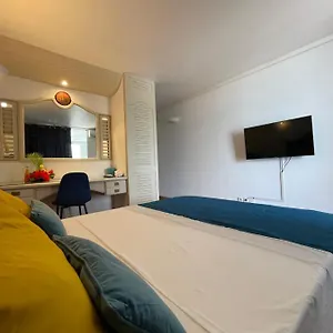 Appartement Vue A 2 Minutes A Pied Des Plages Tartane, Trinité (Tartane)